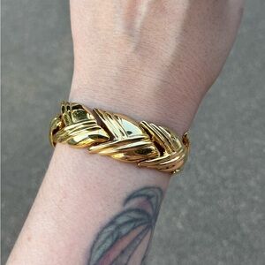 Gold Leaf Design Bracelet